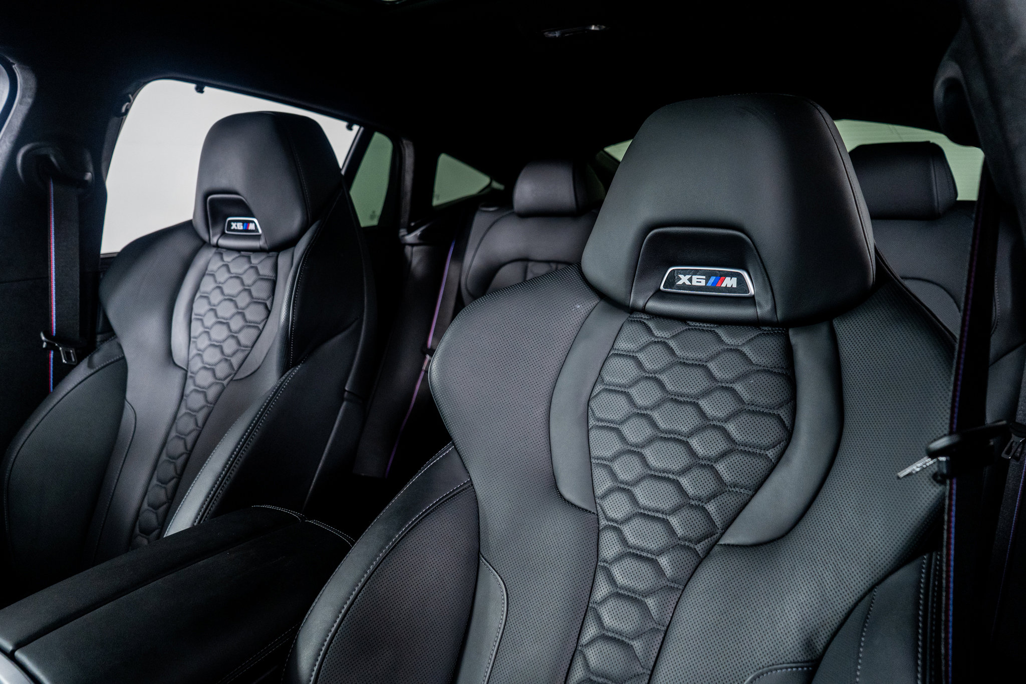 Used 2025 BMW X6 M Competition image 27