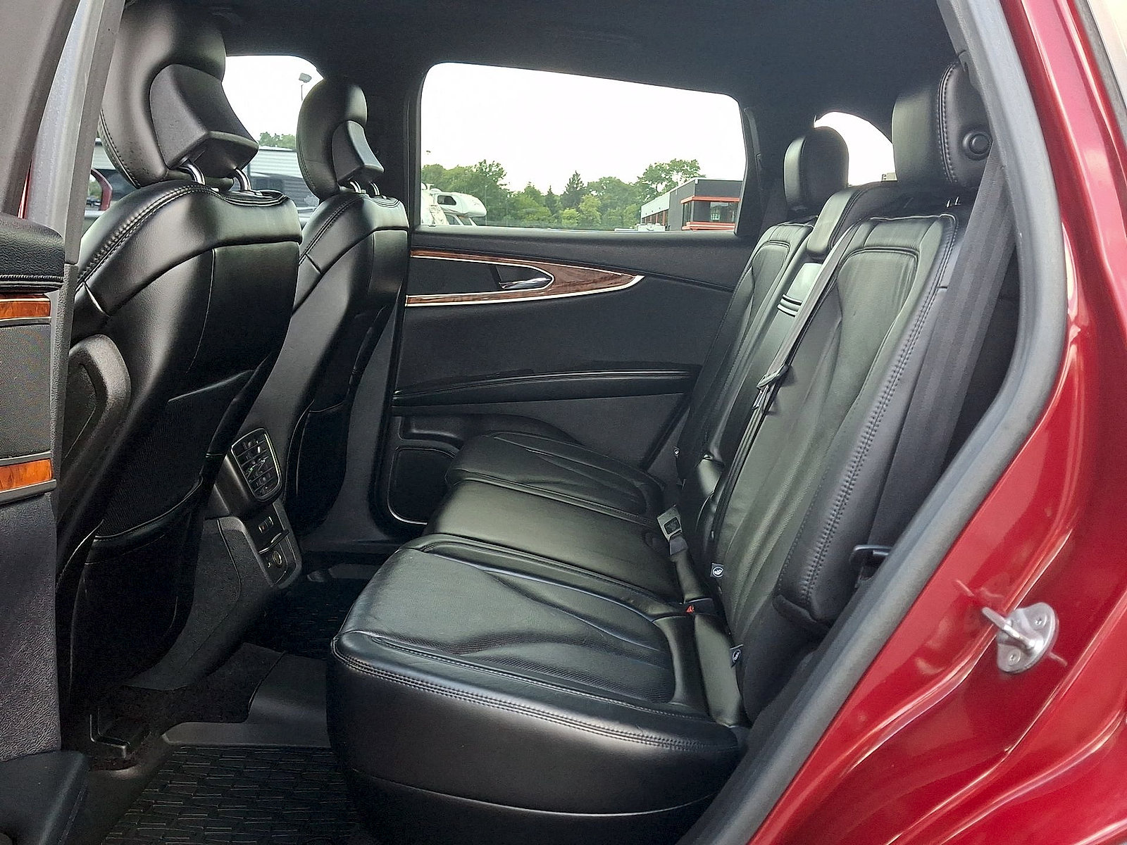 Used 2016 Lincoln MKX Reserve w/ Climate Package AWD/4WD image 20
