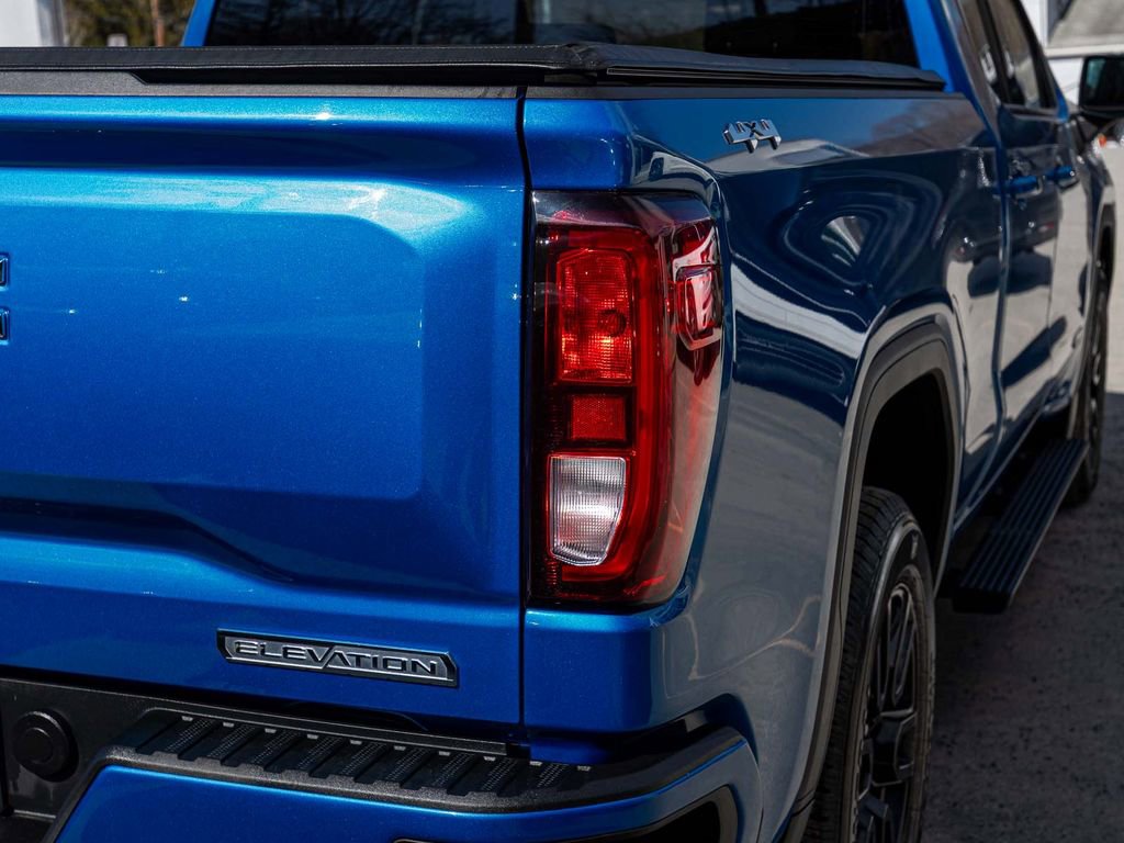 Used 2023 GMC Sierra 1500 Elevation image 36