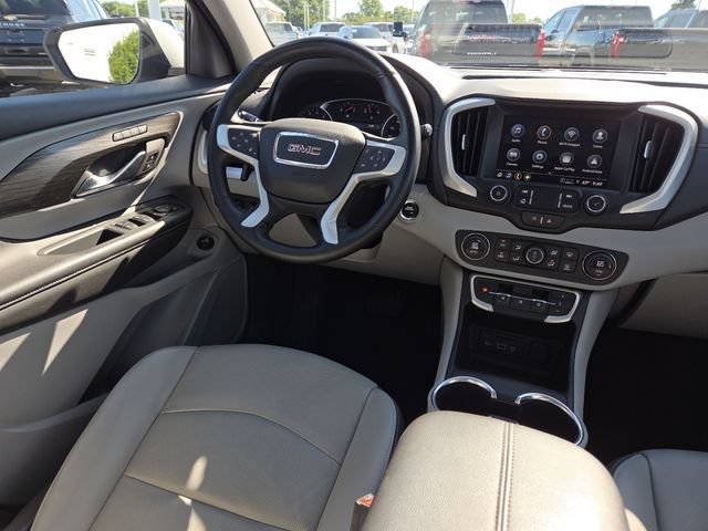 Used 2024 GMC Terrain SLT w/ Tech Package AWD/4WD image 31