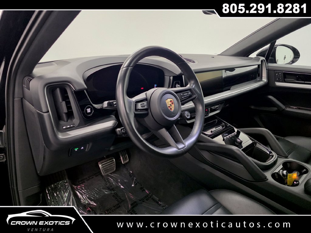 Used 2024 Porsche Cayenne S AWD/4WD image 27