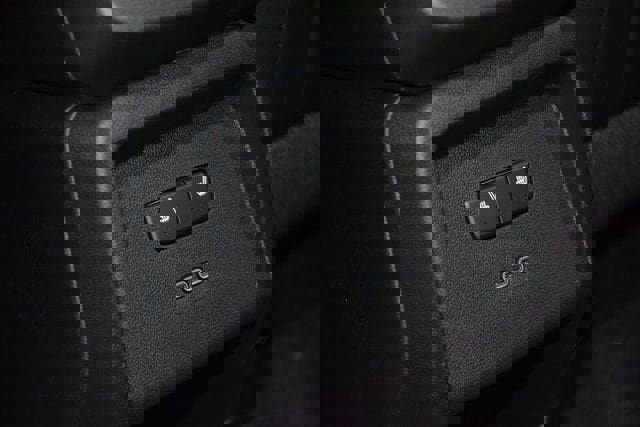 New 2025 Chevrolet Equinox EV RS w/ Convenience Package II image 40