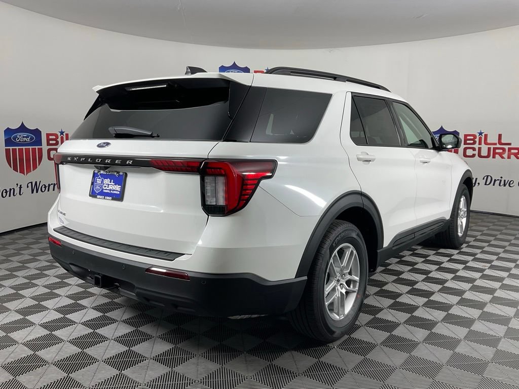 New 2026 Ford Explorer Active RWD image 3