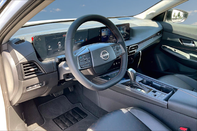 New 2027 Nissan Sentra SR w/ SR Premium Package FWD image 7