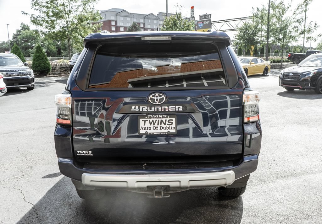 Used 2022 Toyota 4Runner TRD Off-Road Premium AWD/4WD image 33