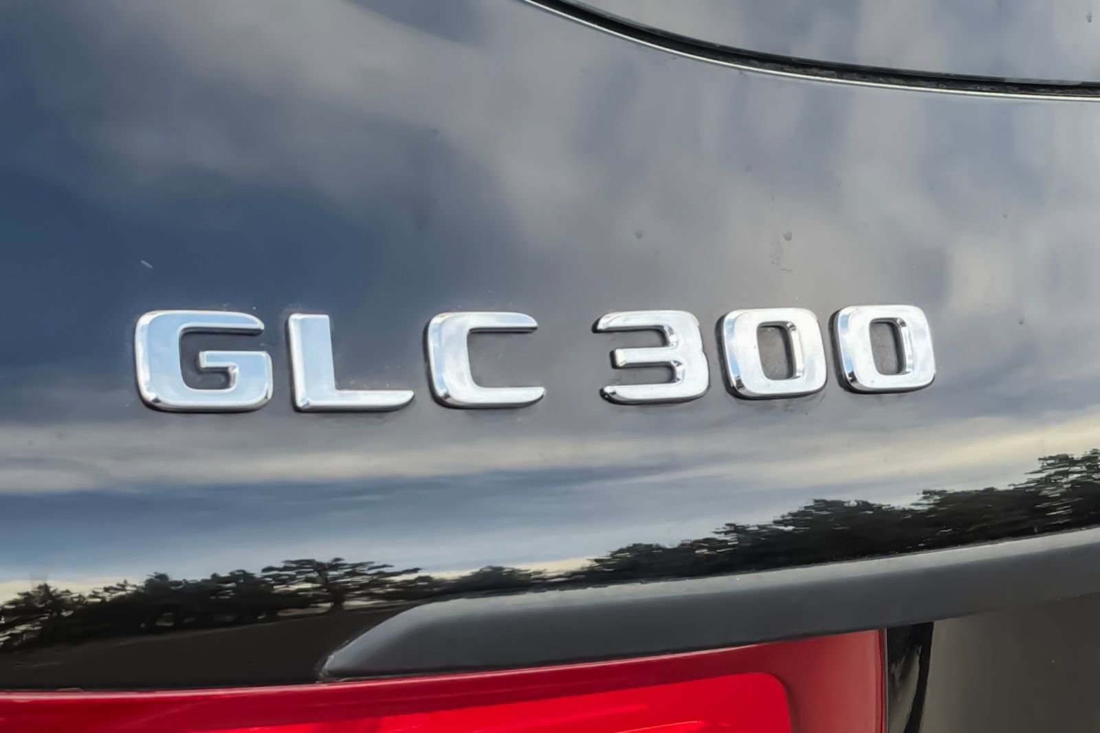 Used 2019 Mercedes-Benz GLC 300 4MATIC image 40