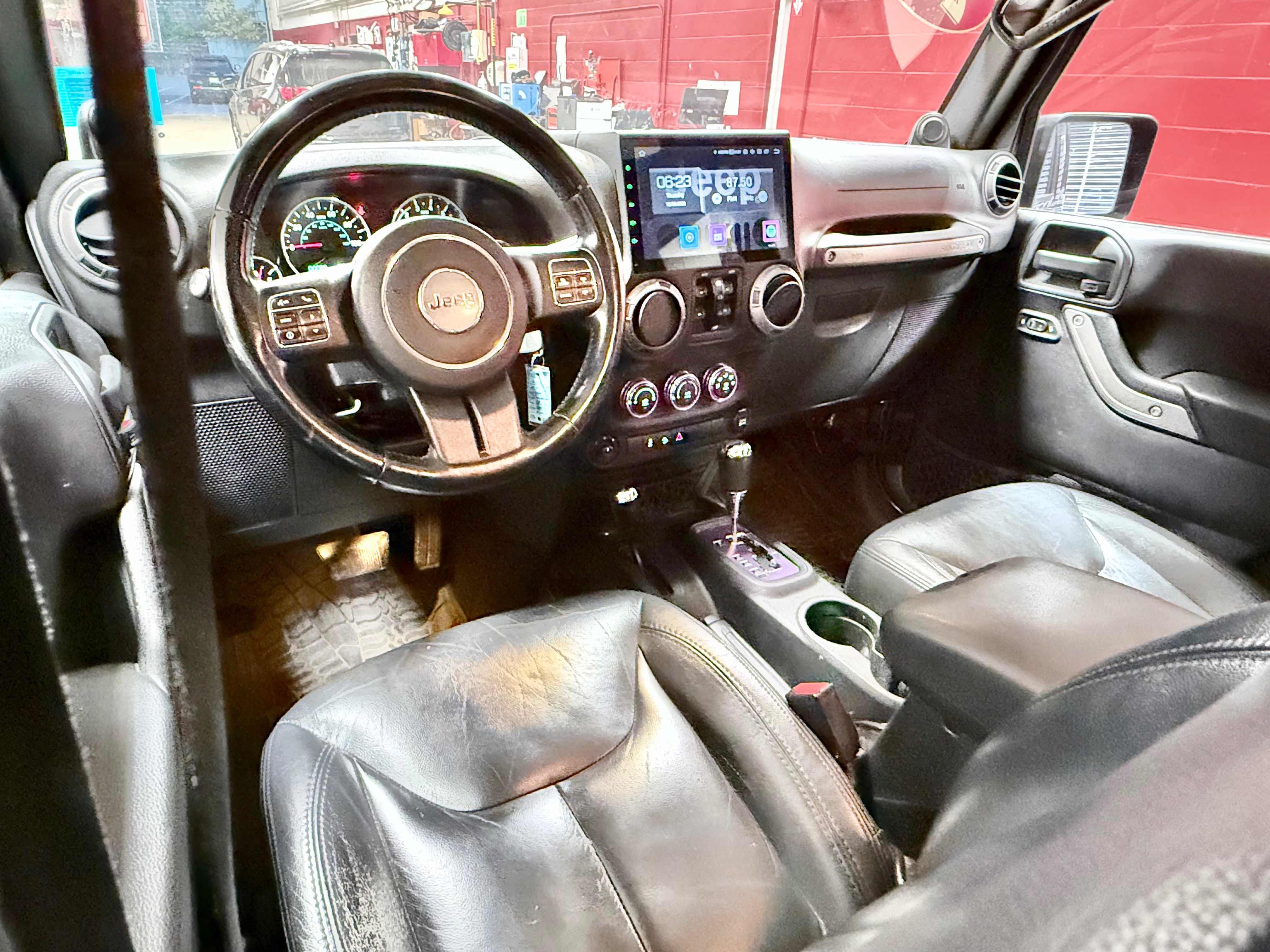 Used 2014 Jeep Wrangler Unlimited Sport w/ Quick Order Package 24S AWD/4WD image 16