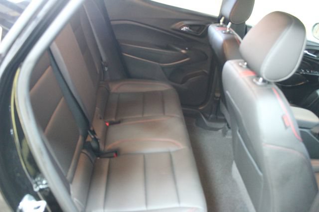 Used 2025 Chevrolet Trax RS FWD image 9