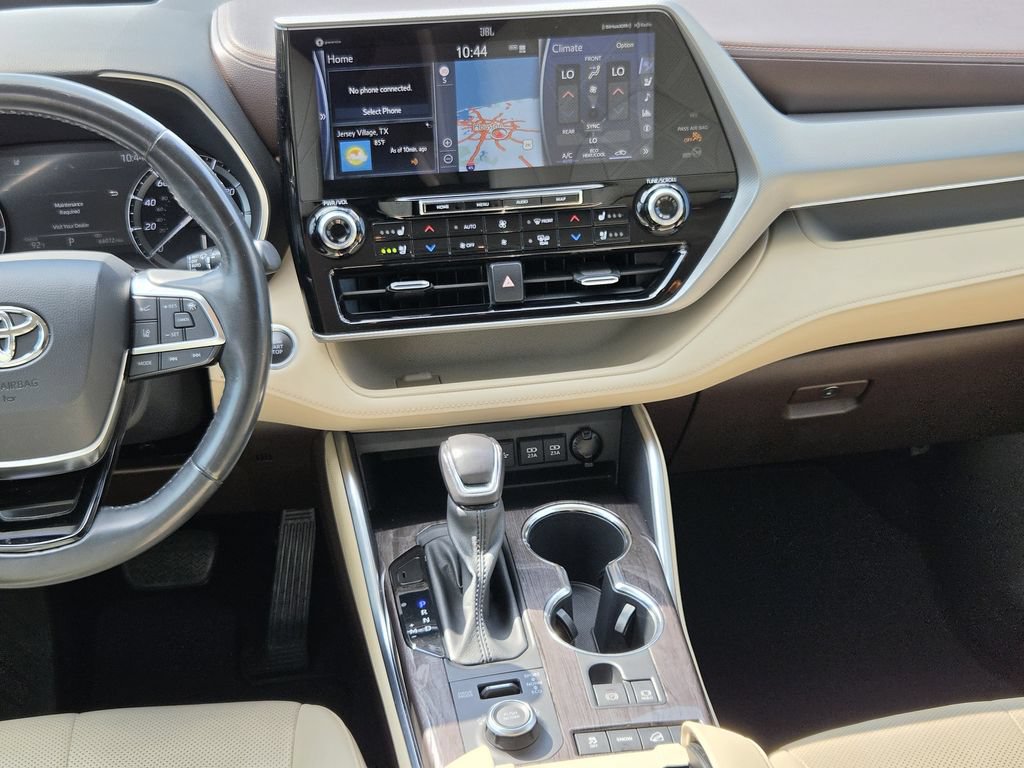 Used 2021 Toyota Highlander Platinum AWD/4WD image 17