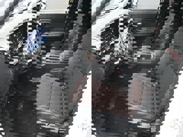 New 2026 Nissan Kicks SR w/ SR Premium Package image 9