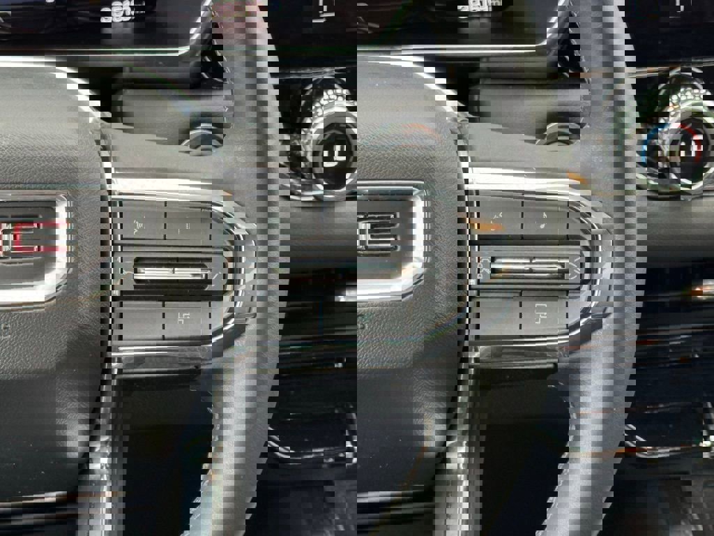 Used 2024 GMC Canyon Elevation w/ Convenience Package image 29