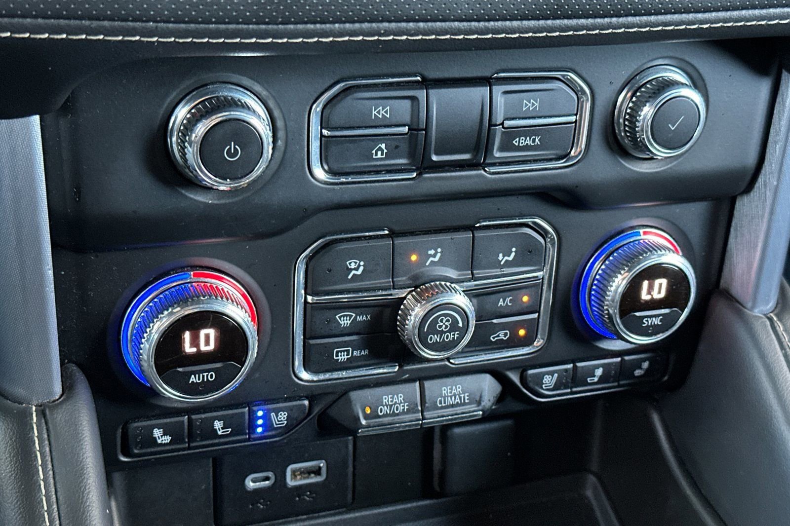 Used 2021 GMC Yukon SLT image 22