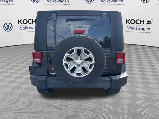 Used 2016 Jeep Wrangler Unlimited Rubicon w/ Connectivity Group image 7