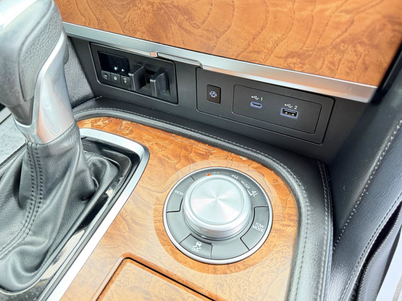 Used 2021 Nissan Armada SL w/ Captain's Chairs Package image 57