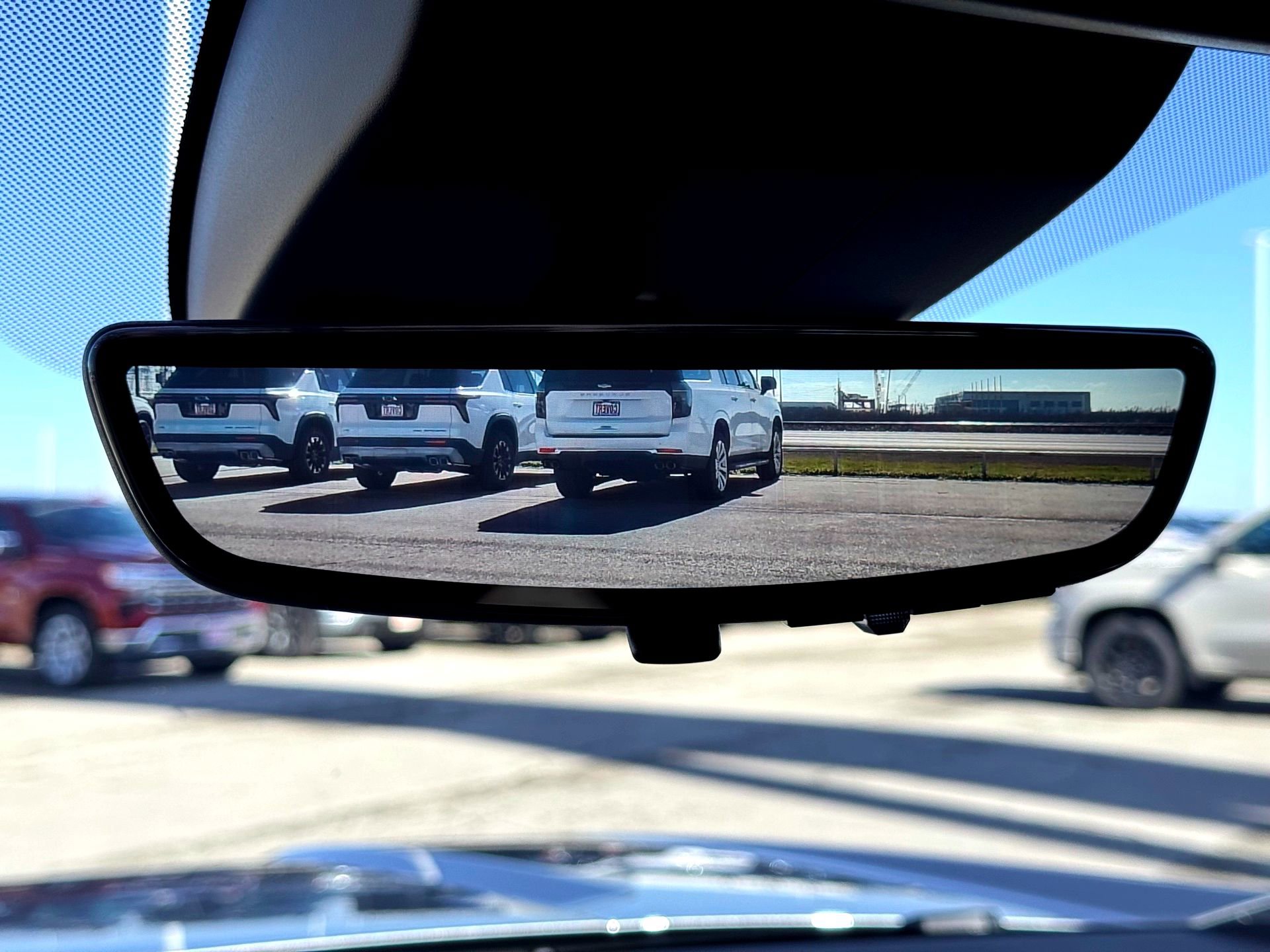 Used 2025 GMC Yukon XL Denali w/ Denali Reserve Package image 35