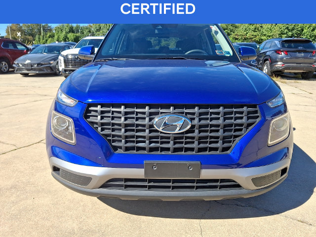 Certified 2022 Hyundai Venue SE FWD image 2