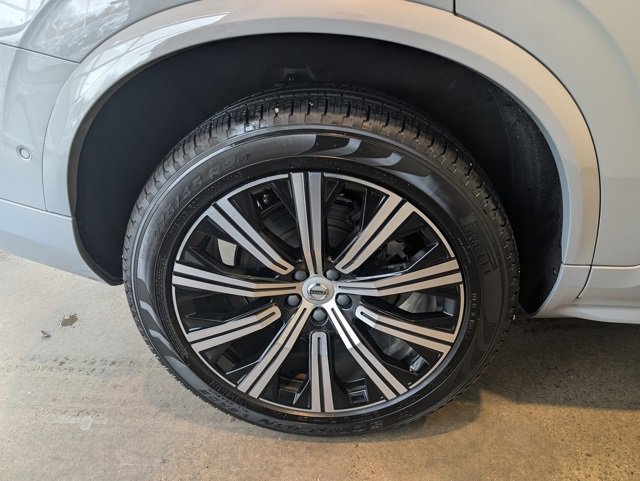 Used 2024 Volvo XC90 B6 Plus w/ Protection Package Premier image 8