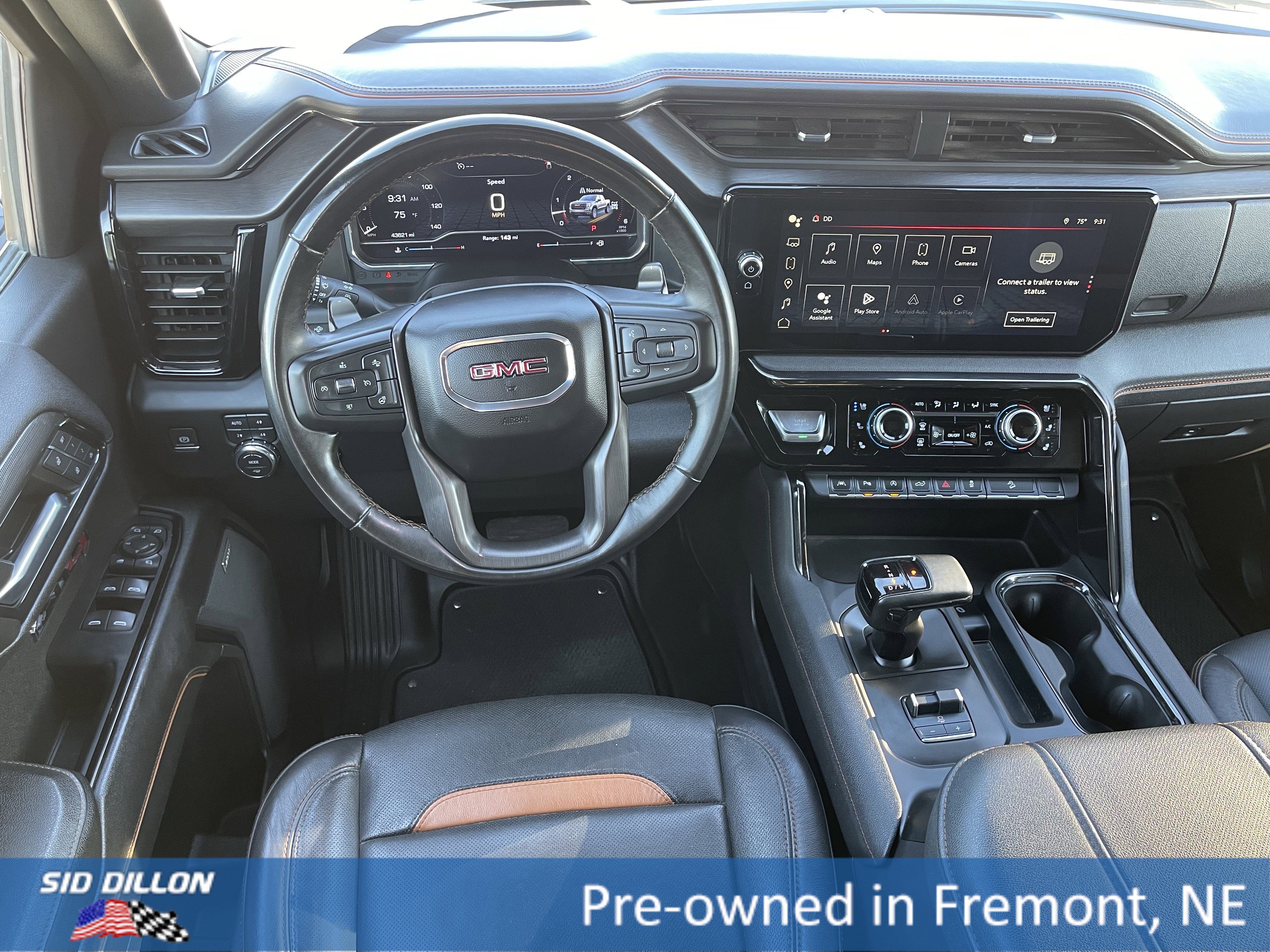 Used 2024 GMC Sierra 1500 AT4 w/ Technology Package image 2