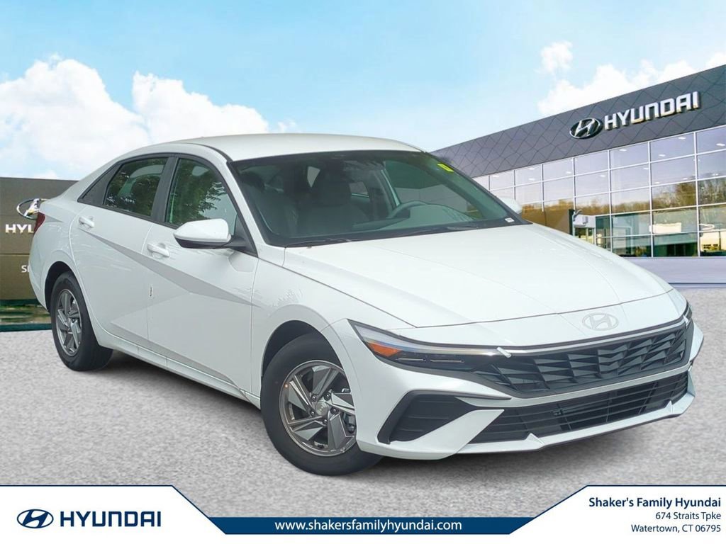 Certified 2025 Hyundai Elantra SE