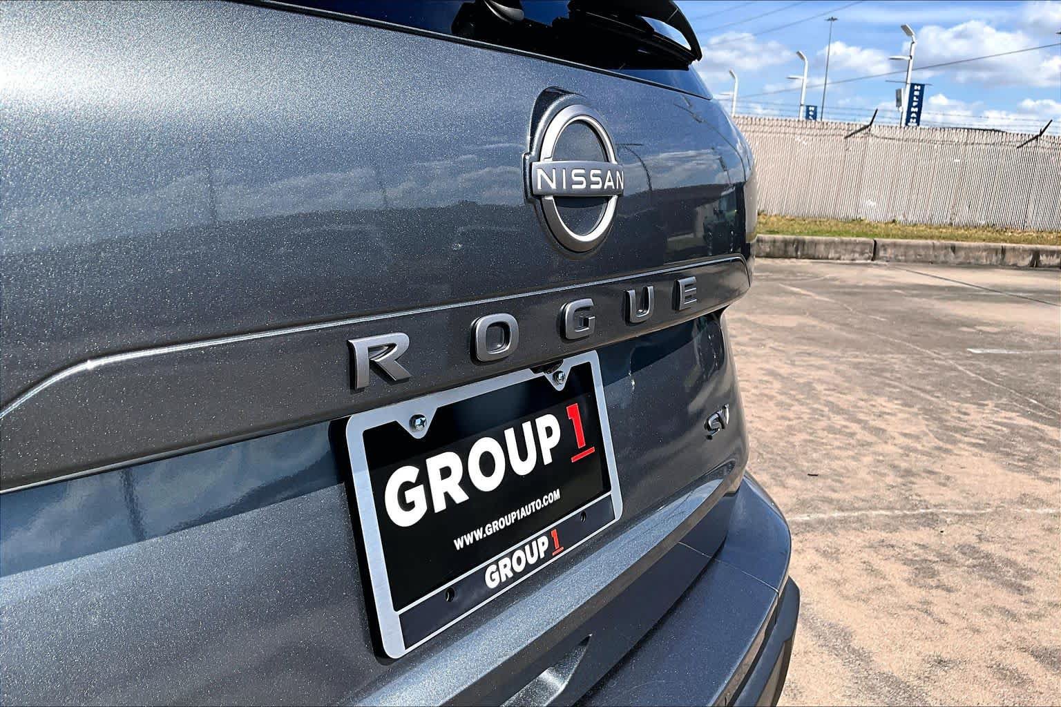 Certified 2024 Nissan Rogue SV FWD image 31