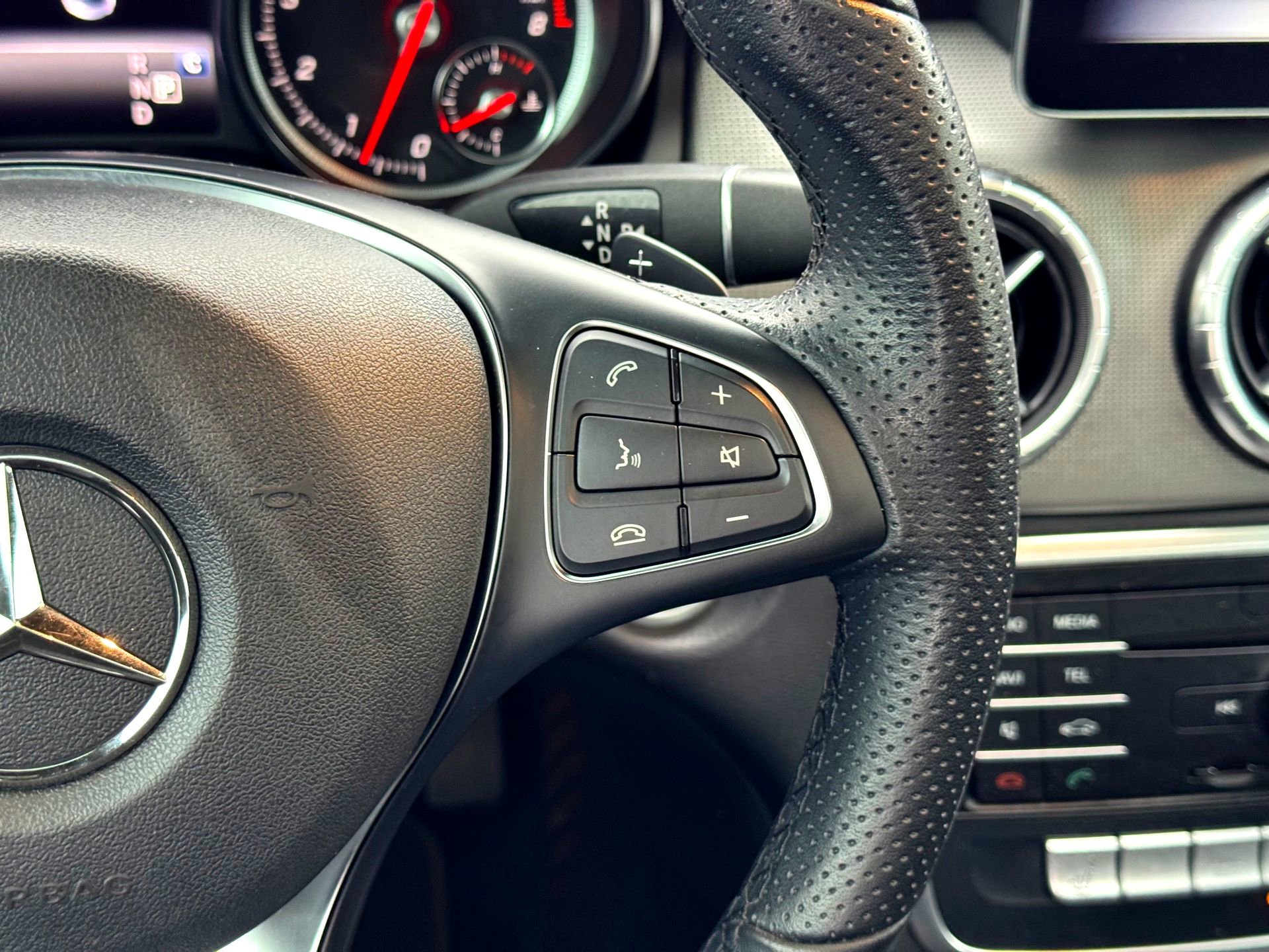 Used 2019 Mercedes-Benz CLA 250 image 23