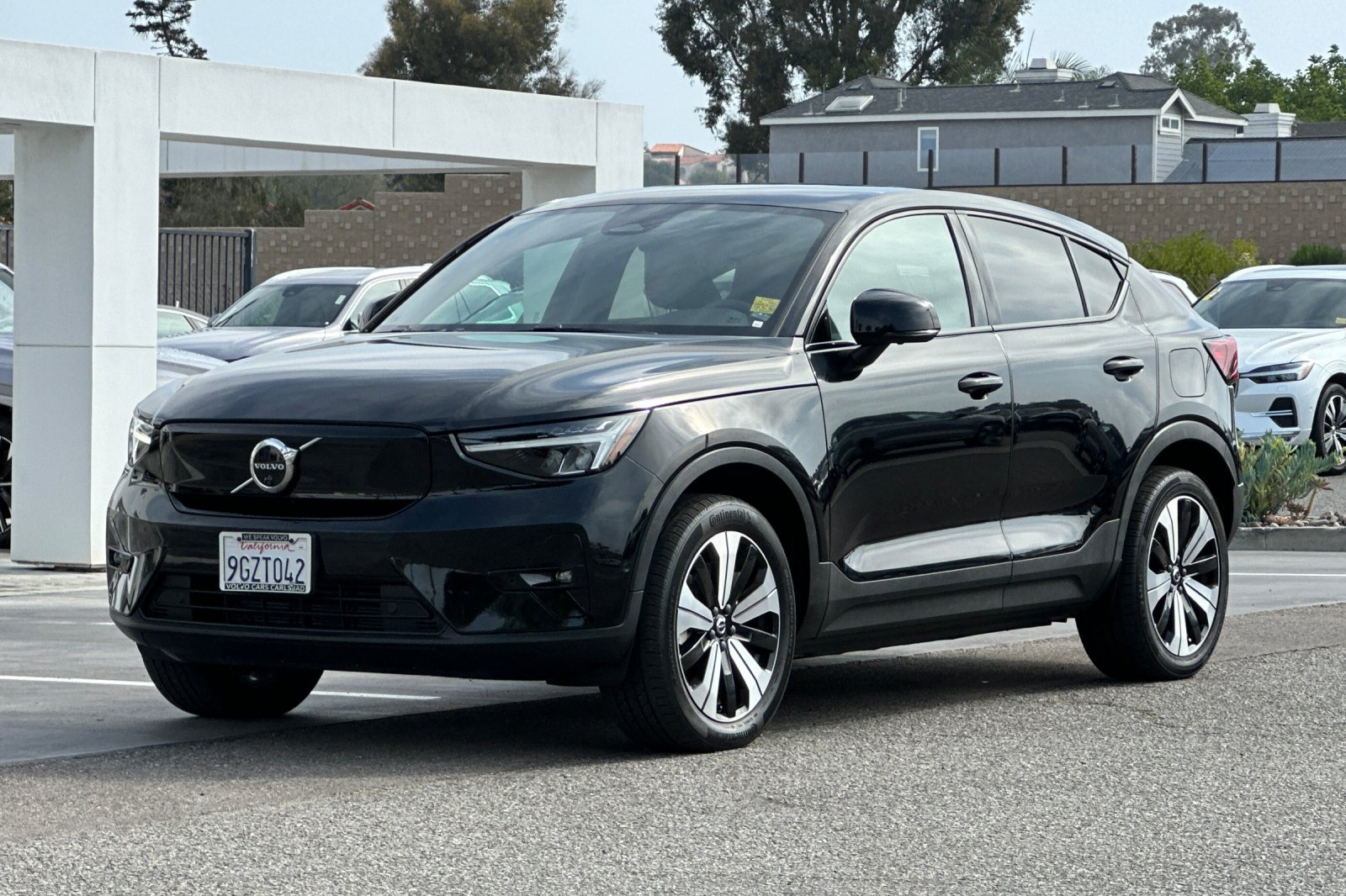 Certified 2023 Volvo C40 P8 Recharge Plus AWD/4WD image 8