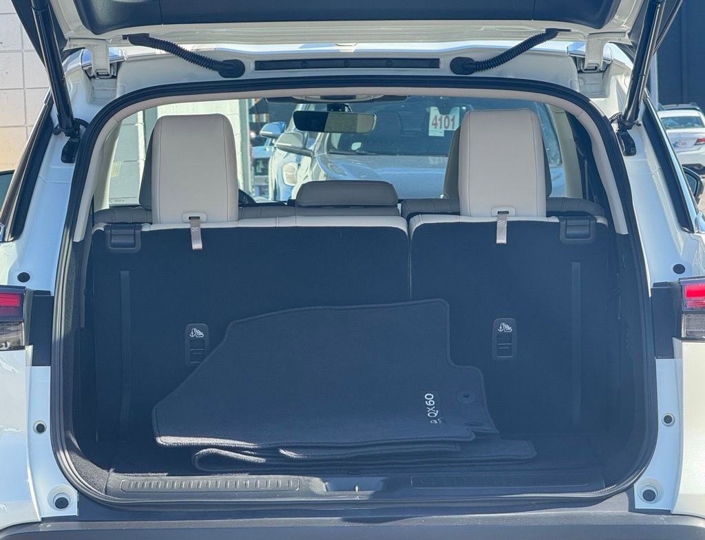 Used 2024 INFINITI QX60 Luxe image 32