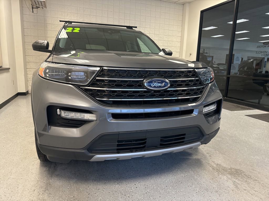 Certified 2022 Ford Explorer XLT w/ Equipment Group 202A image 30