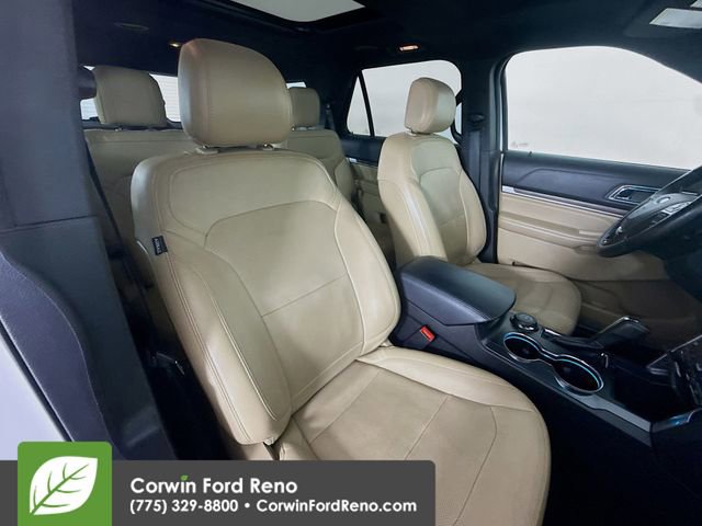 Used 2017 Ford Explorer Limited w/ Equipment Group 301A AWD/4WD image 30