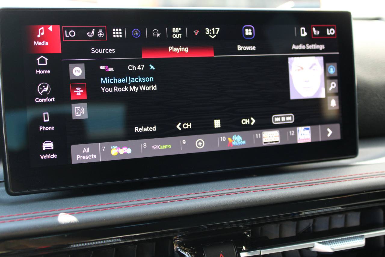 Used 2024 Dodge Hornet R/T w/ R/T Blacktop Package AWD/4WD image 28