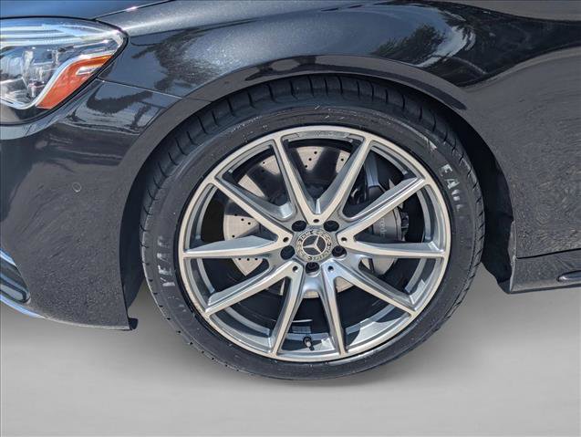 Used 2018 Mercedes-Benz S 560 4MATIC Sedan image 25