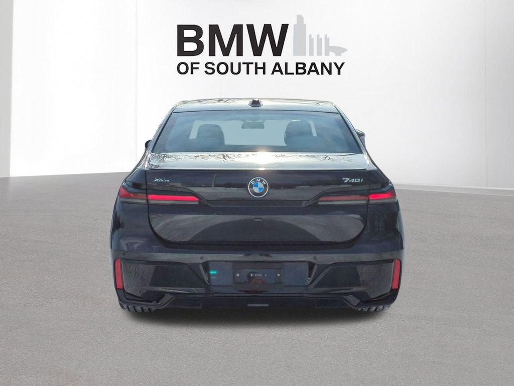 New 2026 BMW 740i xDrive w/ Executive Package image 5