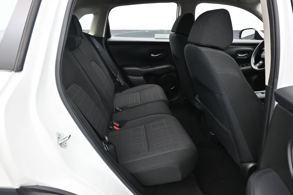 Certified 2024 Honda HR-V LX image 32