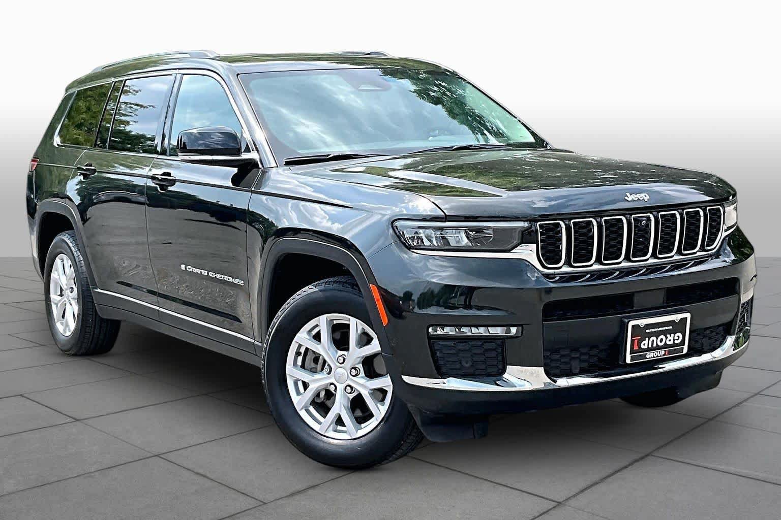 Used 2023 Jeep Grand Cherokee L Limited w/ Luxury Tech Group II AWD/4WD image 3