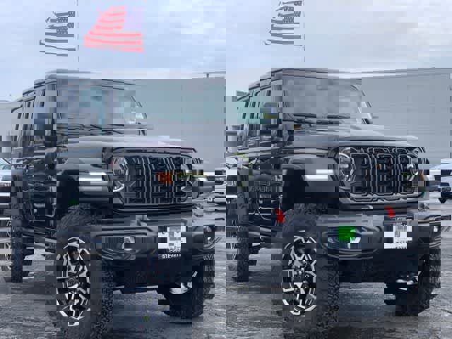 New 2025 Jeep Wrangler Unlimited Rubicon w/ Technology Group image 1