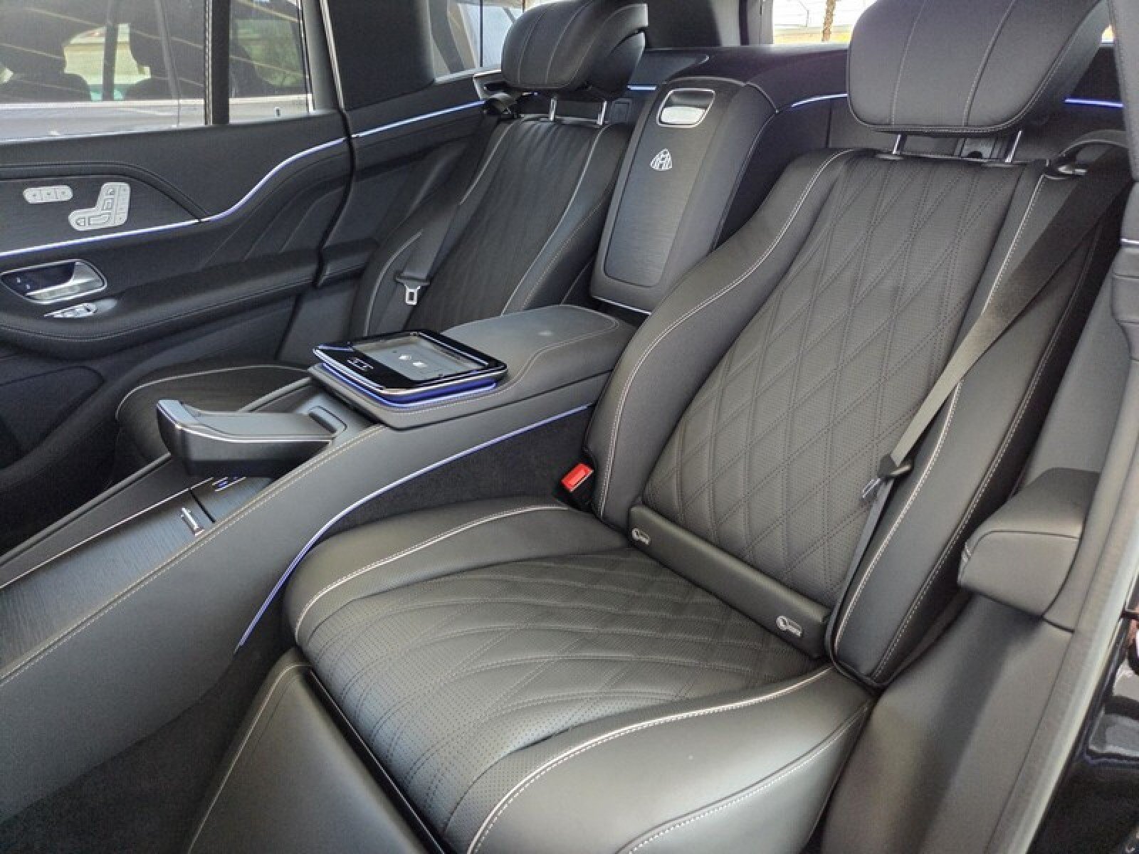 New 2026 Mercedes-Benz Maybach GLS 600 4MATIC image 14