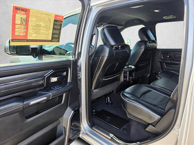Used 2022 RAM 3500 Limited AWD/4WD image 16