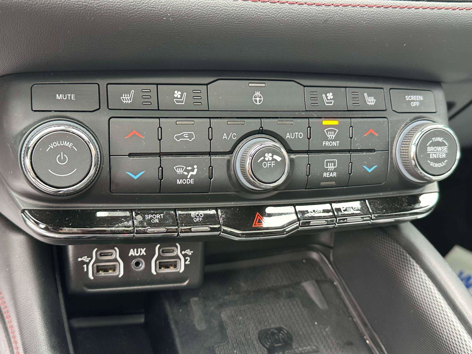 Used 2023 Dodge Durango R/T image 24