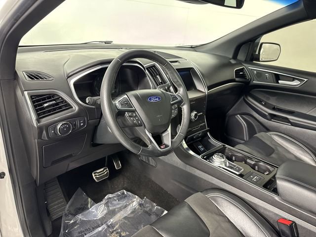Used 2020 Ford Edge ST w/ Equipment Group 401A image 23