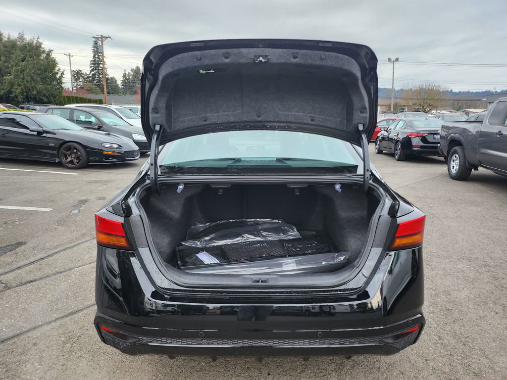 New 2025 Nissan Altima 2.5 SV image 9