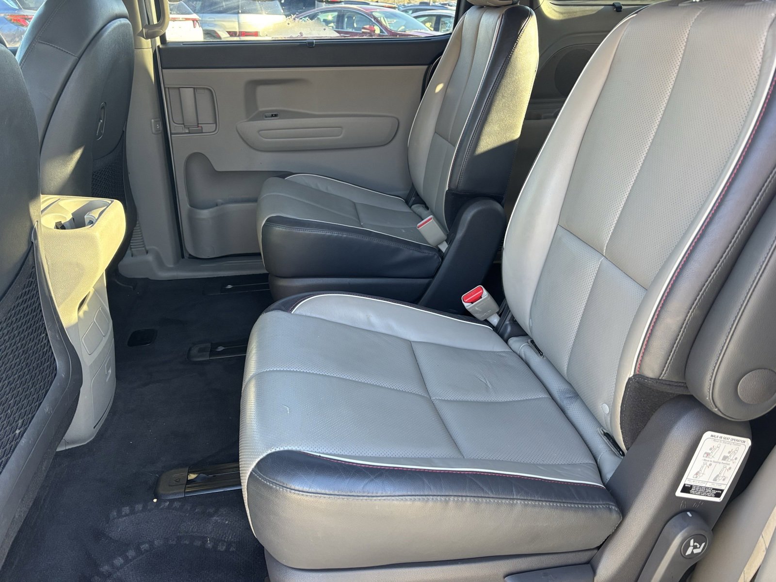 Used 2018 Kia Sedona LX w/ LX Essentials Premium Package image 15