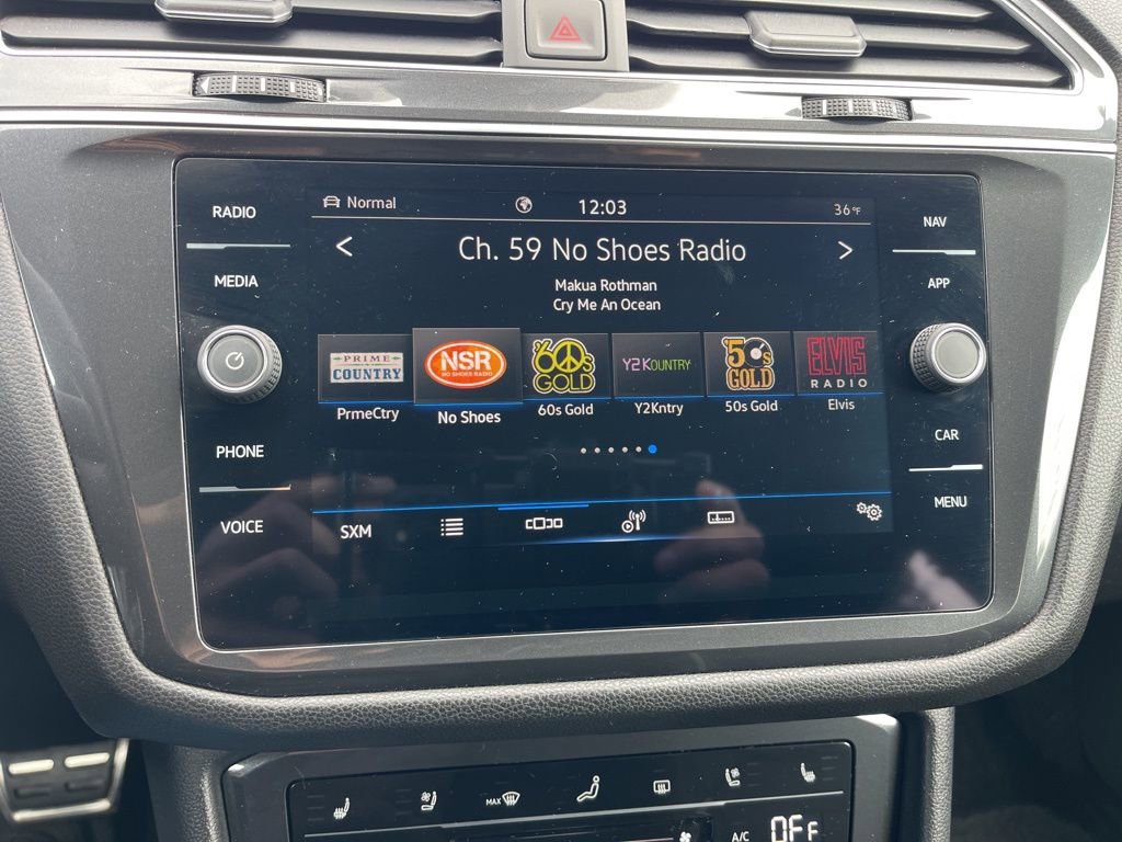 Used 2023 Volkswagen Tiguan SEL R-Line image 14