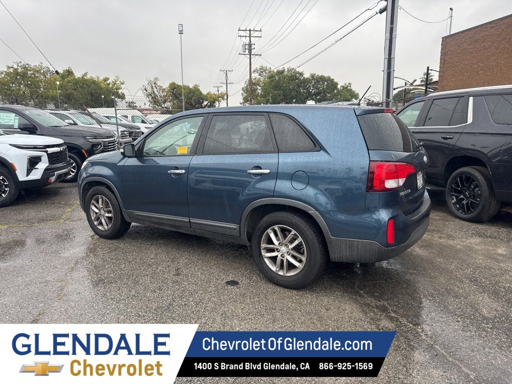 Used 2014 Kia Sorento LX image 4