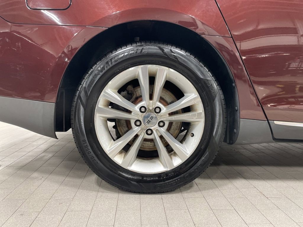 Used 2009 Lincoln MKS image 15