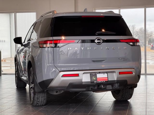 Used 2022 Nissan Pathfinder Platinum w/ Cargo Package image 59