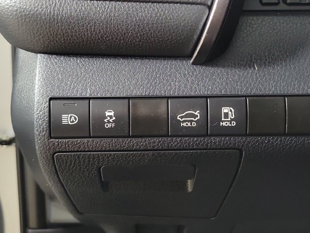 Used 2024 Toyota Camry SE FWD image 23