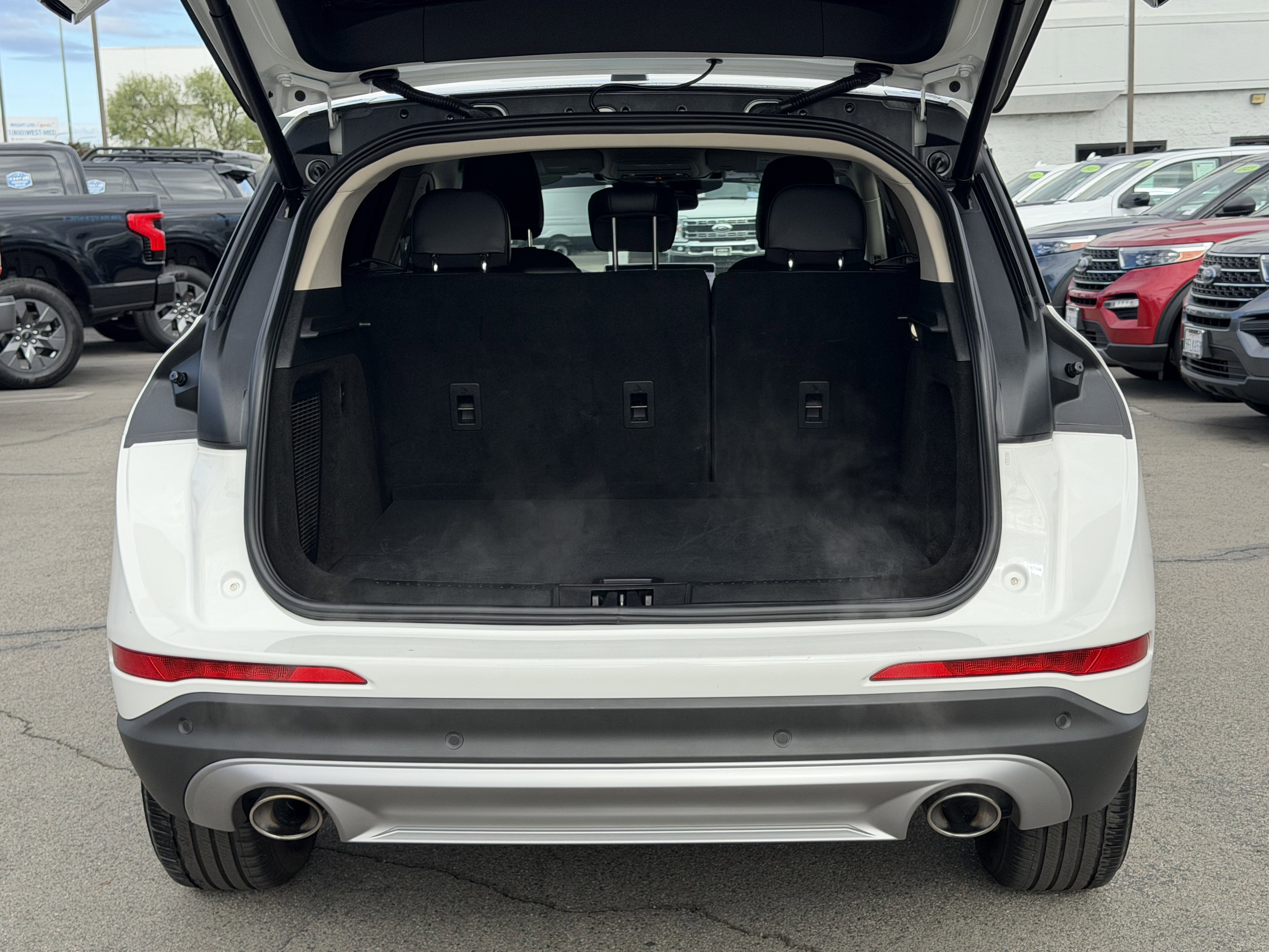 Certified 2023 Lincoln Corsair FWD image 10