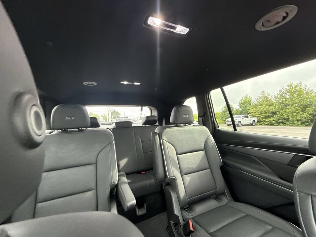 Certified 2025 Buick Enclave Sport Touring w/ LPO, Floor Liner Package FWD image 32