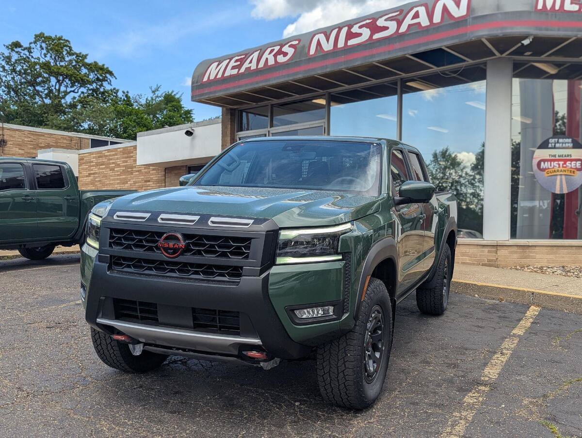 New 2026 Nissan Frontier PRO-4X w/ Pro Premium Package AWD/4WD image 3