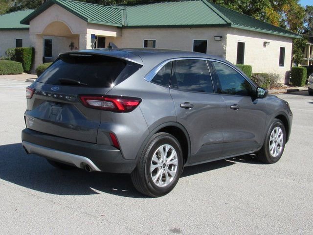 Used 2024 Ford Escape Active image 3